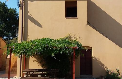 Donoratico Apartment | Harmony Of The Past In Respect Of Nature