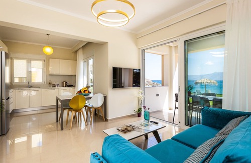 Trachilos Villa | Harmony Villa - beach front relaxation ideal for large groups