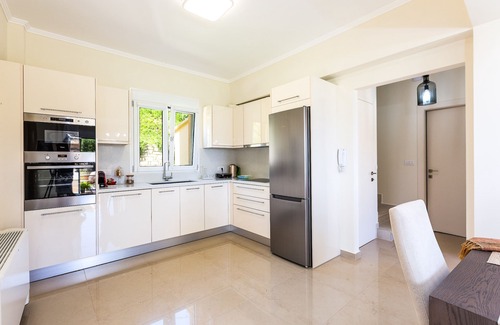 Trachilos Villa | Harmony Villa - beach front relaxation ideal for large groups