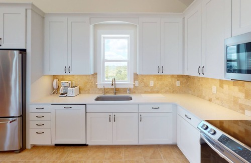 Carova Beach Cottage | Harper House now available for 3 night stays! Fantastic Views! 4x4 Required