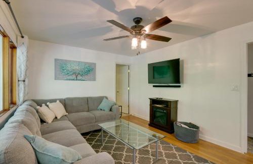 Kabletown House | Harpers Ferry Cabin - Walk to Private Lake!
