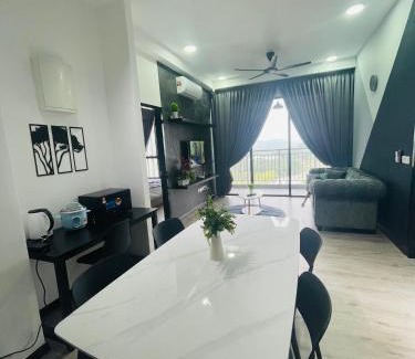 Putrajaya Apartment | HARRAZ SUITE PUTRAJAYA just minutes away from PICC and KPT perfect for both business and leisure stays