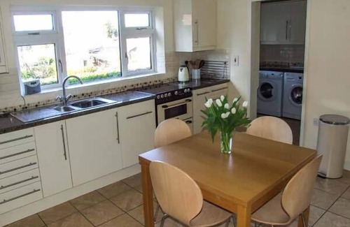 Ludwel Cottage | HARRIS HOUSE, family friendly, with a garden in Ludlow