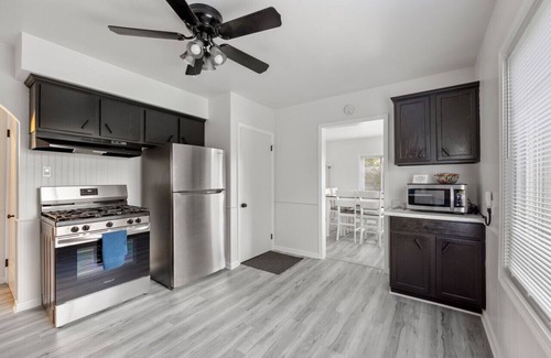Harrison Apartment | Harrison Twp 3BR | Sleeps 9 & Ample Boat Parking