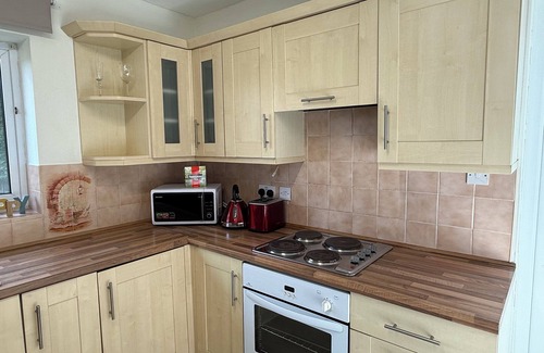 Watford Apartment | Harry Potter Flat, 2 Mins Drive away