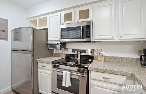 Highland Hills Condo | Hart #206 xxxxxxxxxx