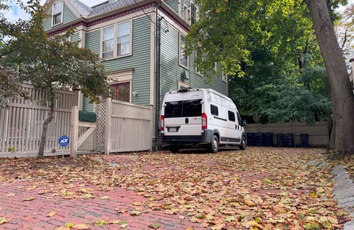 Mid-Cambridge House | Harvard House - 2BR Retreat adjacent to university