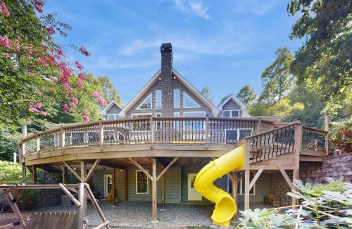 Sylva House | Harvest Cove Cabin
