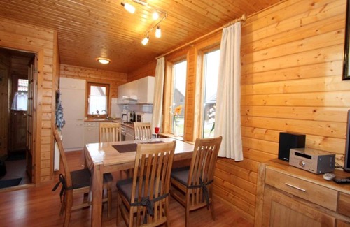 Rotacker Apartment | HAS-49 Log cabin, 4-5 pers., 65sqm - Naturerlebnisdorf Blauvogel (4)