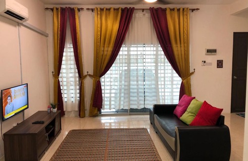 Bota House | Hasnifana Homestay Seri Iskandar