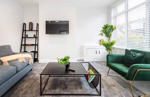 Prestwich House | Hassle-Free and Handsome | Brand-New 3-Bed Home