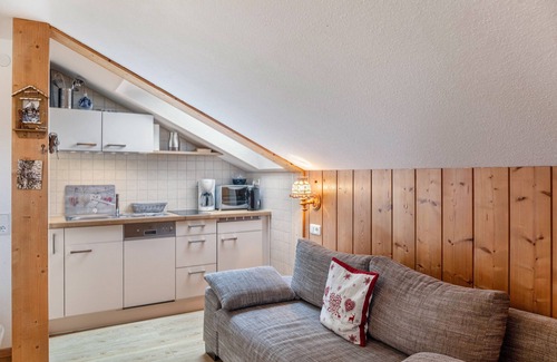 Sonnen Apartment | "Haus Alpenquelle Alpenblick" holiday flat with mountain view, balcony and WLAN