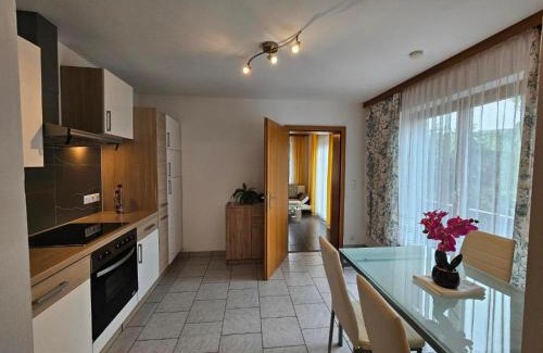 Radenthein Apartment | Haus Alpenseeblick Lober