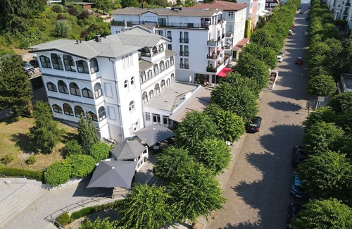 Sellin Apartment | Haus am Meer, winter garden app. 5, close to the beach - app. with 1 bedroom and 3rd/4th bed.