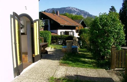 Vordermiesenbach Apartment | Haus Berggruß inkl. Chiemgaukarte