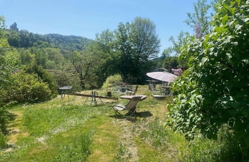 Erlenbach bei Dahn House | Haus der Behaglichkeit - vacation home, shower, WC, 2 bedrooms