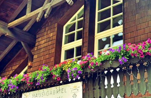 Seefeld Pedestrian Zone Ski Chalet | Haus Gabriel - Seefeld