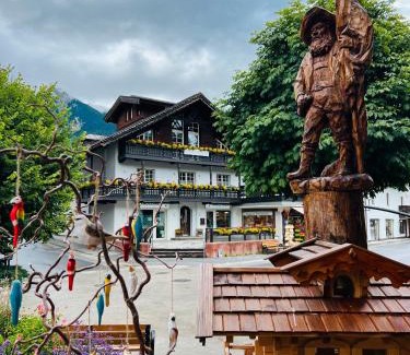 Seefeld Pedestrian Zone Ski Chalet | Haus Gabriel - Seefeld