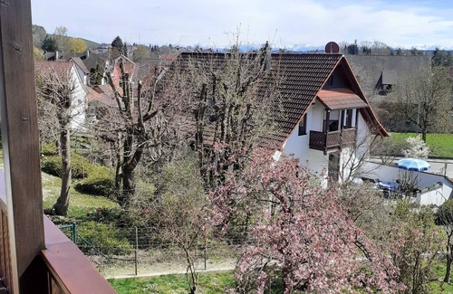 Bermatingen Apartment | Haus Hinz - 3-zimmer-ferienwohnung Hinz, Dusche/wc, 70 qm, EG