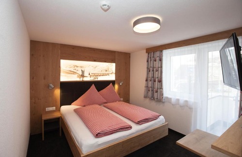 Ischgl Bed & Breakfast | Haus Küchelspitz