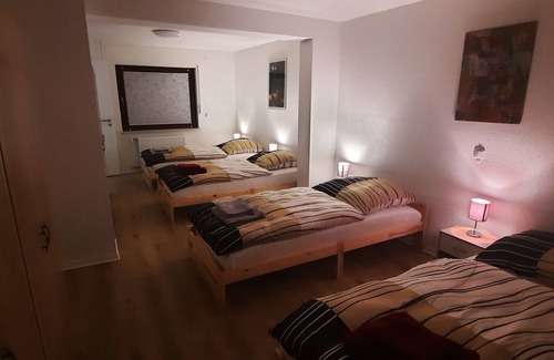 Baesweiler House | Haus Langert Einfamilienhaus mit Terrasse und Garten