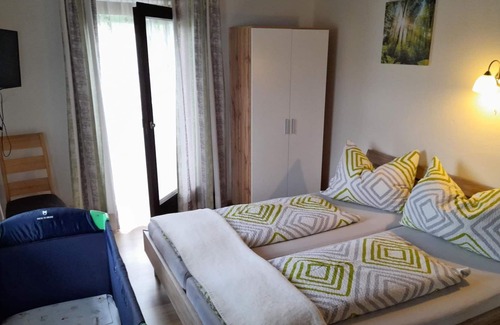 Windischgarsten Apartment | Haus Pyhrgasblick - Doppelzimmer, Toilette und Bad/dusche Getrennt, 1