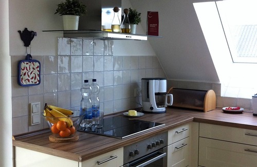 Dranske Apartment | Haus Strandläufer Comfortable apartment on the first floor near the beach