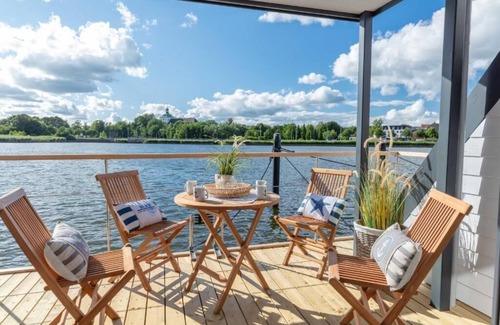 Schleswig-Flensburg District Boat Rental | Hausboot Aegir für 5 Pers. mit Dachterrasse in Schleswig am Ostseefjord Schlei