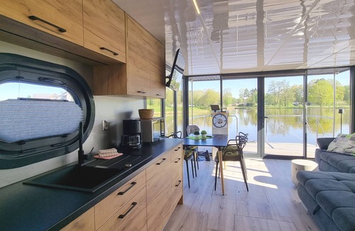 Steinbild House | Hausboot für 5 Gäste mit 50m² in Walchum