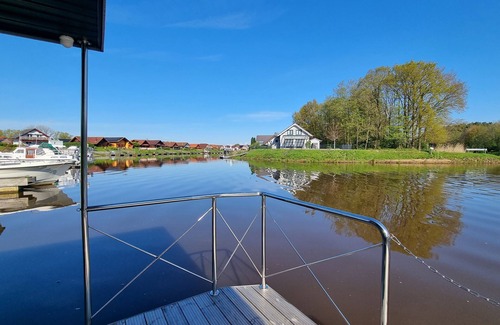 Steinbild House | Hausboot für 5 Gäste mit 50m² in Walchum
