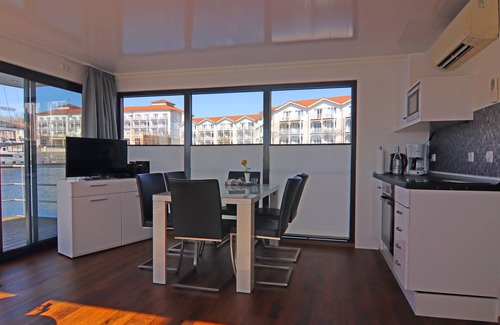 Tarnewitz Boat Rental | Hausboot in Boltenhagen