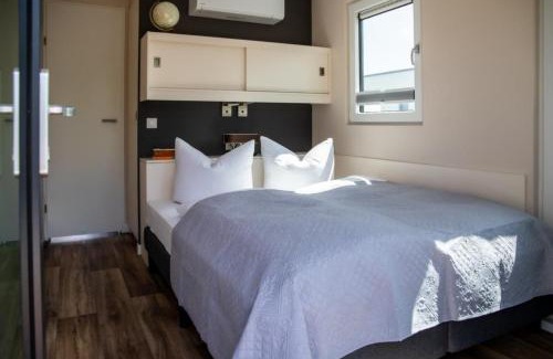 Vetschau/Spreewald Boat Rental | Hausboot King - LP5
