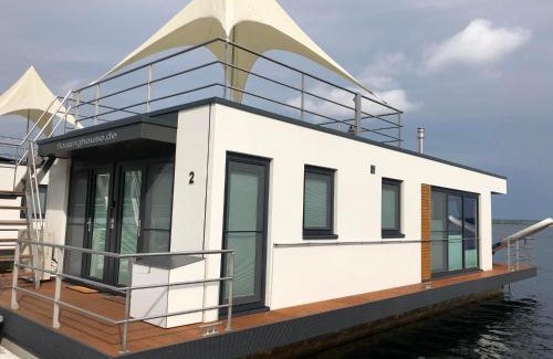 Vetschau/Spreewald Boat Rental | Hausboot Lutki - LP2