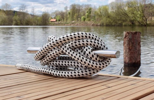 Kirchberg an der Raab Boat Rental | Hausboot Schwanennest