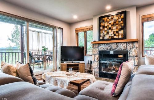 Mont-Tremblant House | Hauts-bois Ski Inout 2brs Wpool Access 193-1