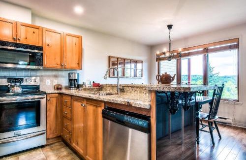 Mont-Tremblant House | Hauts-bois Ski Inout 2brs Wpool Access 193-1