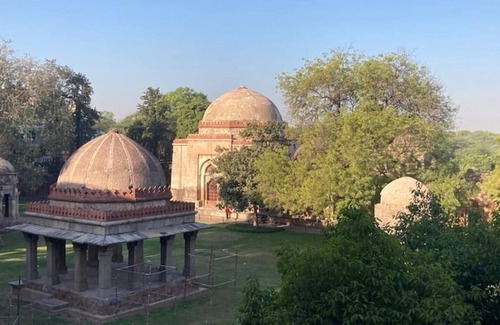 Hauz Khas Village Apartment | Hauz Khas Retreat S3