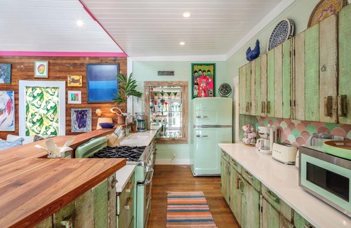 Key West Historic District Cottage | Havana Lane: An updated classic conch cottage with still a rustic edge!