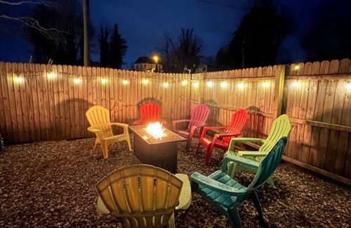 Demorest House | Haven at Hazel~Downtown Bungalow, cozy quarters for up to four, farmhouse chic.