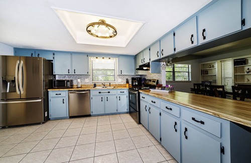 Dunnellon House | Haven at Rainbow Springs + Free Kayaks, Heated Pool, Game Room