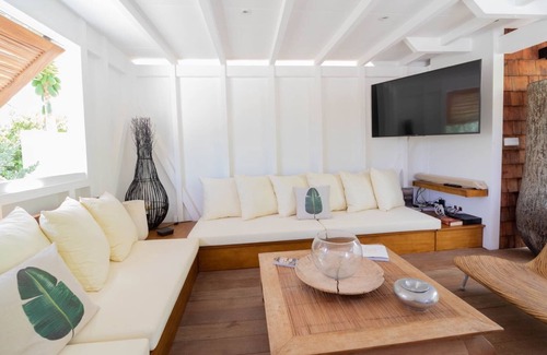 Lurin Villa | Haven of Greenery Villa in Saline