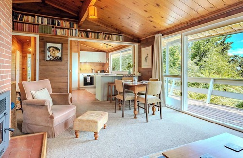 Rotorua House | Haven on the Hill | Panoramic Views of Rotorua
