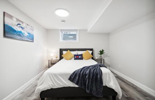 White Oaks Apartment | Haven Suite in London, On 2Br, 1Bath with free washer and dryer