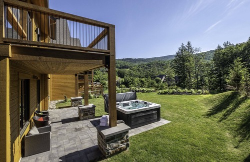 Domaine Nansen House | Havre 117 Tremblant | Luxurious & Modern | Ski-in Ski-out/Tremblant Living
