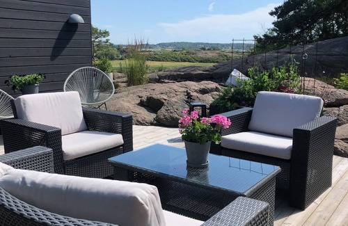 Varberg Municipality House | Havsnära sommaridyll