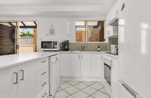 Huskisson House | Haw1.29 - Shells by Experience Jervis Bay
