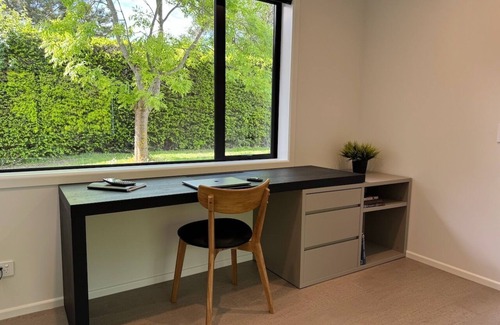 Lake Hawea House | Hawea Holiday Haven - Spacious, Private, Central - now with Stoked Hot Tub!