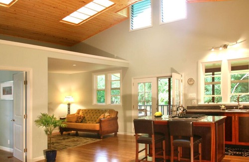 Hawi Cottage | Hawi peaceful, spacious Garden Cottage- your home away from home