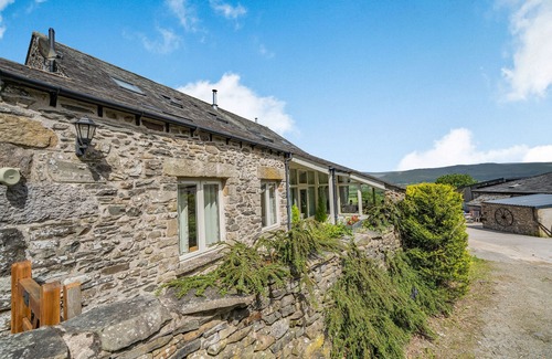Carnforth Cottage | HAWKRIGG COTTAGE, family friendly, with a garden in Kirkby Lonsdale