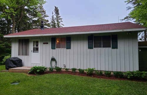 South Thomaston Cottage | Hawkweed Cottage on the Water - Salt Air and Sunshine!